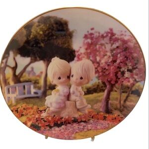 Decorative Precious Moments Love One Another plate 1993